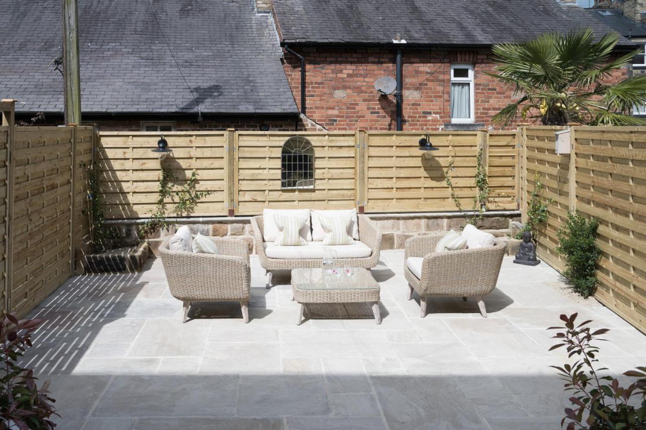 Townhouse By Harrogate Serviced Apartments ภายนอก รูปภาพ