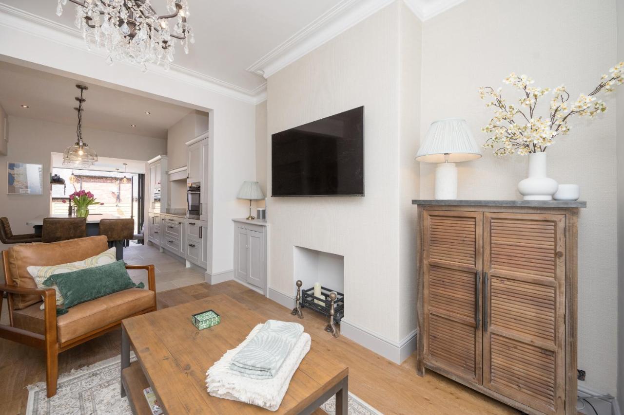 Townhouse By Harrogate Serviced Apartments ภายนอก รูปภาพ