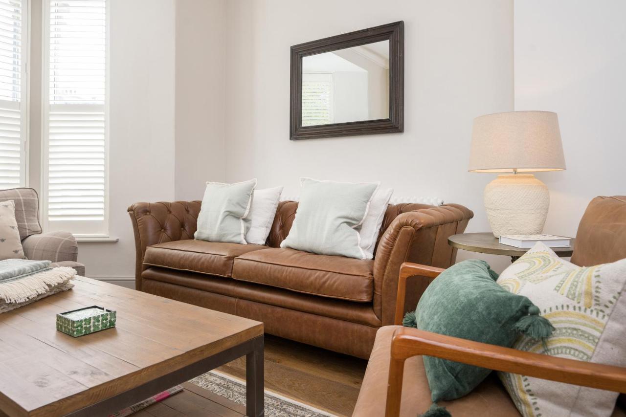 Townhouse By Harrogate Serviced Apartments ภายนอก รูปภาพ